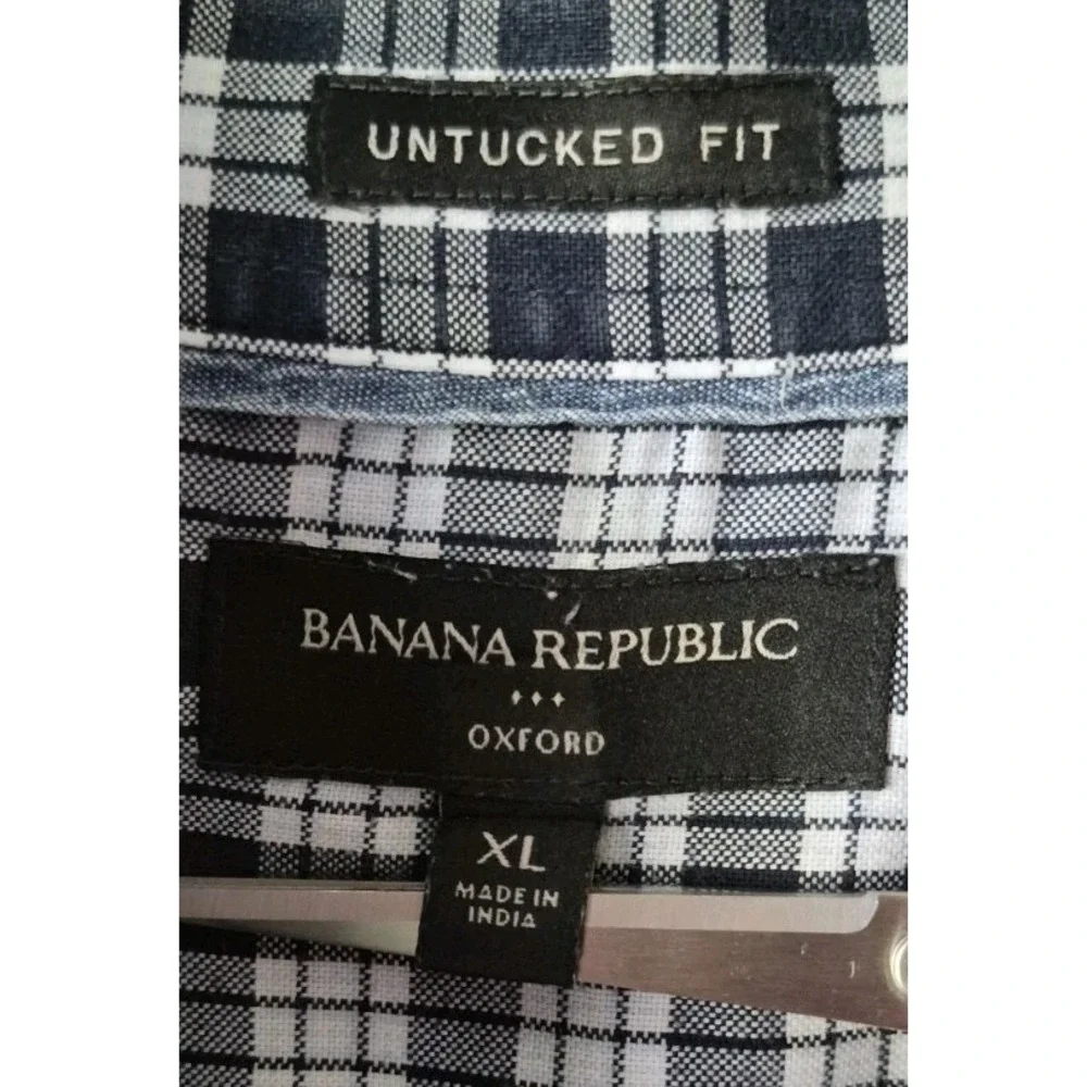 Banana Republic Untucked Fit Men's Oxford 100% Cotton Button Down